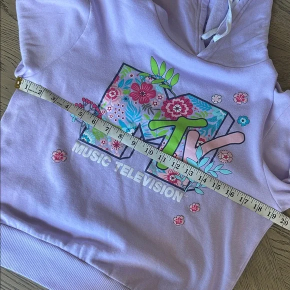 MTV Lavender Hoodie with Floral Design - Picture 5 of 6